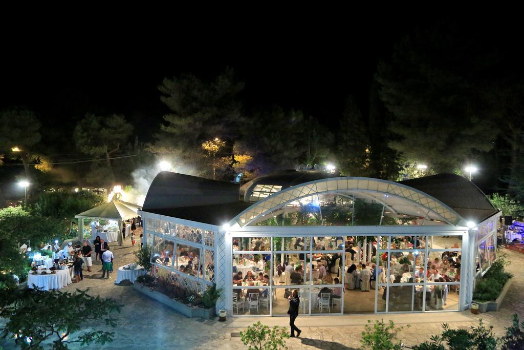 Hotel Sierra Silvana Selva Di Fasano Exterior photo